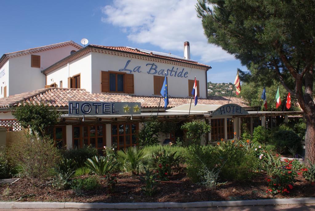 Hotel La Bastide Le Lavandou Exterior foto