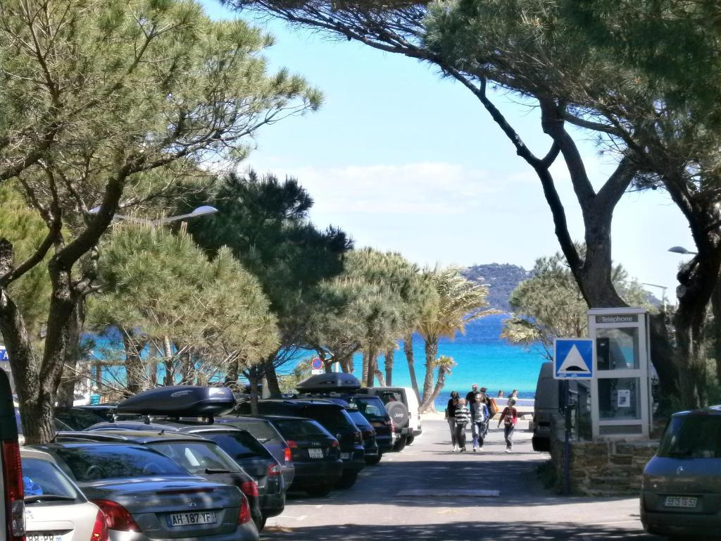 Hotel La Bastide Le Lavandou Exterior foto