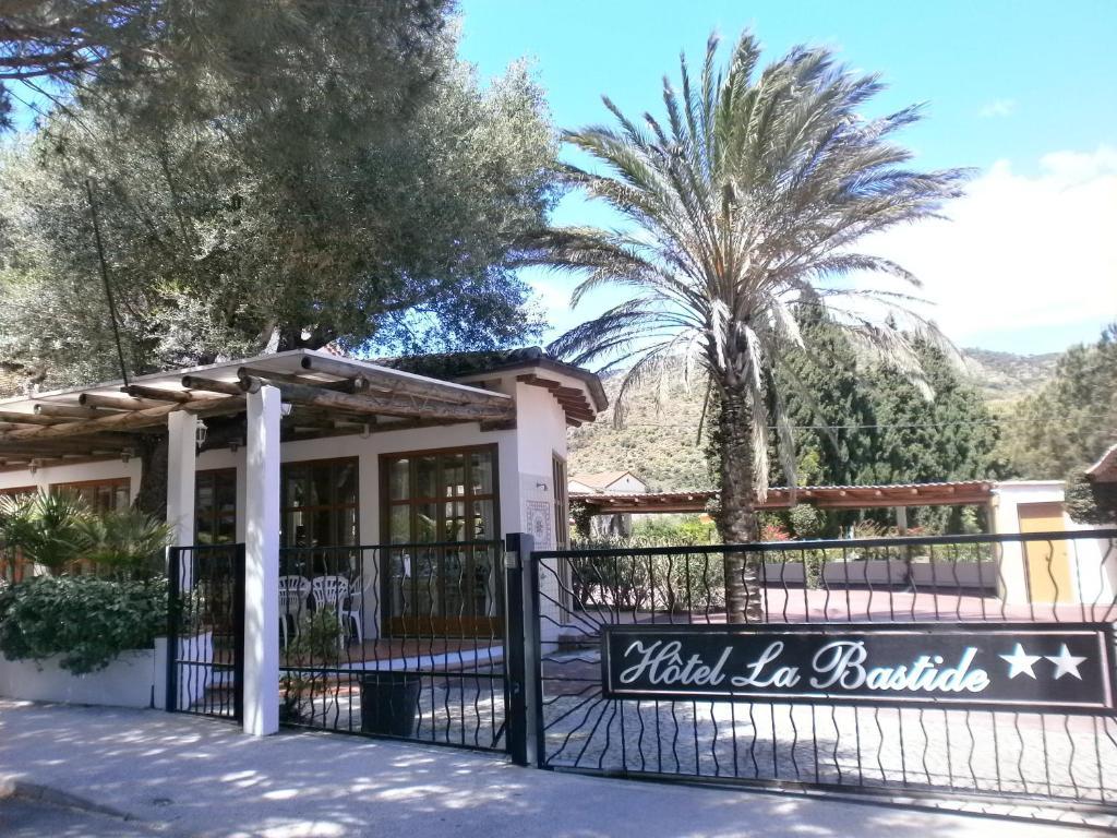 Hotel La Bastide Le Lavandou Exterior foto